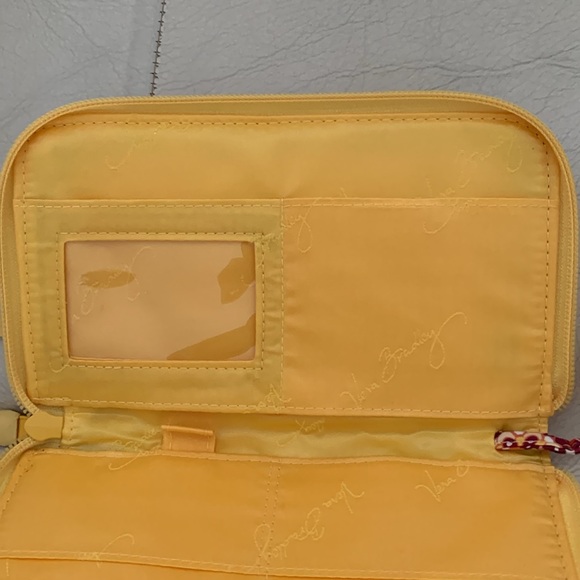 Vera Bradley Wristlet - Excellent condition - Picture 6 of 7